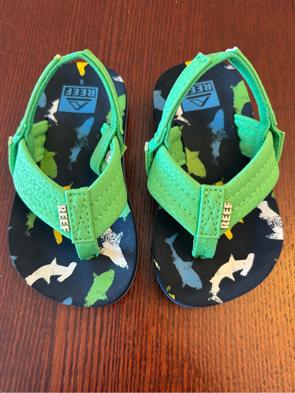 Reef Toddler Shark Ahi Sling Back Flip Flops Size 5 Beach Pool Summer Vacation